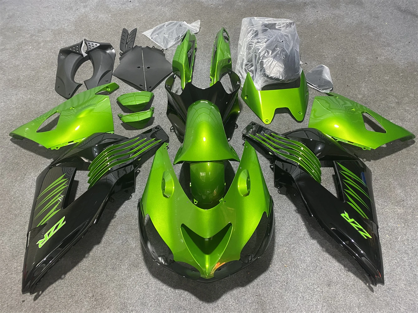 

Для Kawasaki Zx14r Body Kit 2006-2011 ZZR 1400 2011 Zx14 Zx-14r Комплект обтекателя кузова 2006 2007 2008 2009 2010 2011 ZXMT Обтекатель