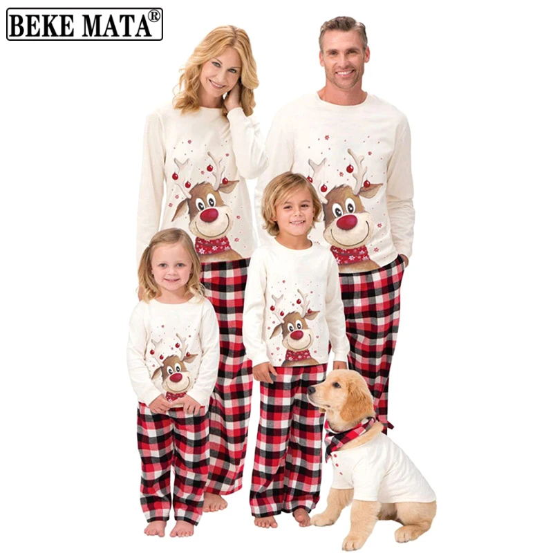

Рождественская Пижама для семьи 2022 зимняя одежда для мамы и дочери с принтом в виде картонных оленей одежда для Отца и Сына рождественские С...