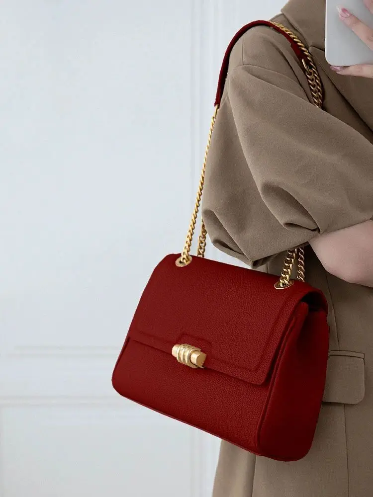 

Красная рождественская сумка большой вместимости из натуральной кожи для женщин, новинка 2023, нишевая дизайнерская сумка через плечо, искусственная кожа