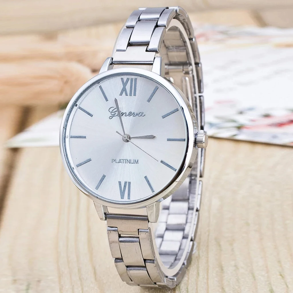 Часы наручные женские кварцевые с браслетом |