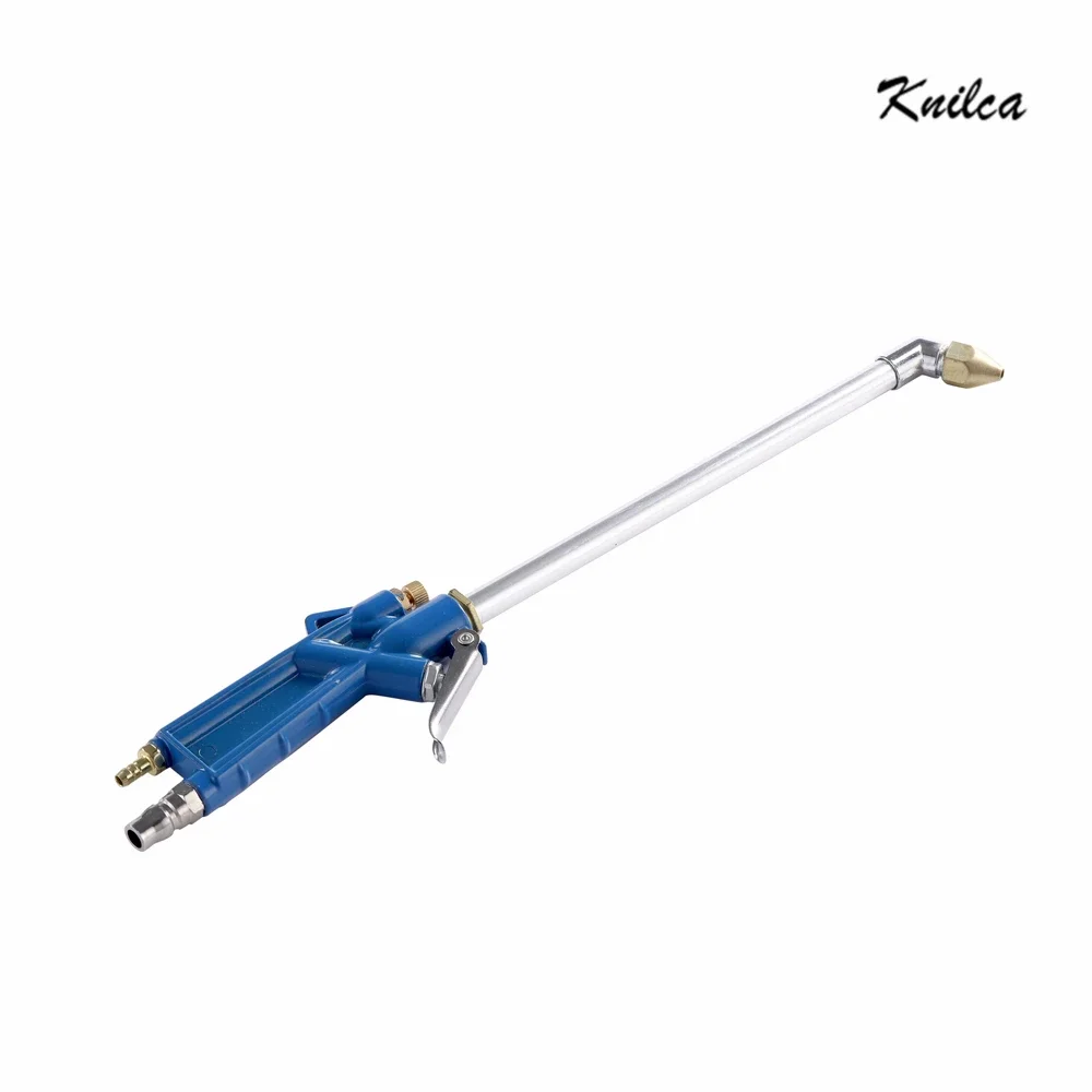 Автомобильный инструмент для очистки двигателя от пыли