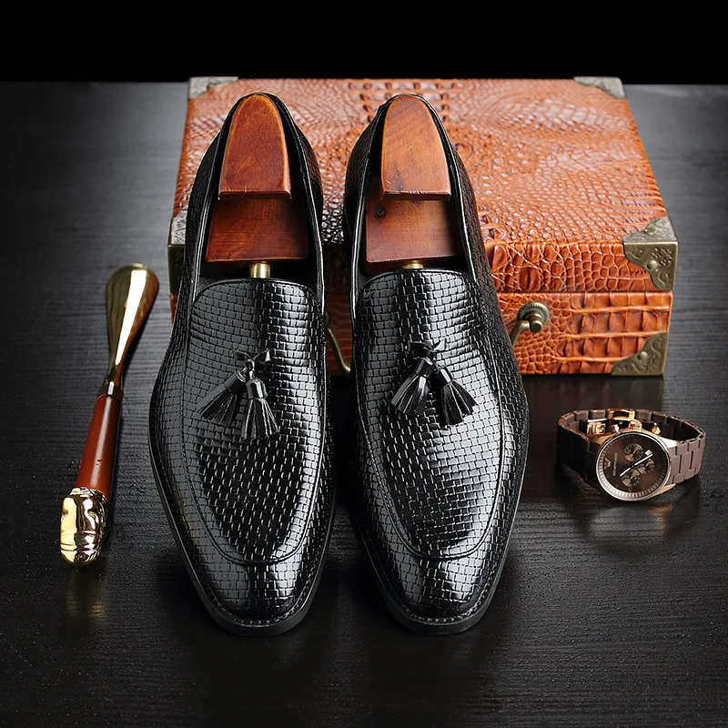 

Man Fashion Casual Split Leather Loafers Man business wave Leather Tessel Moccasins Shoes For Men