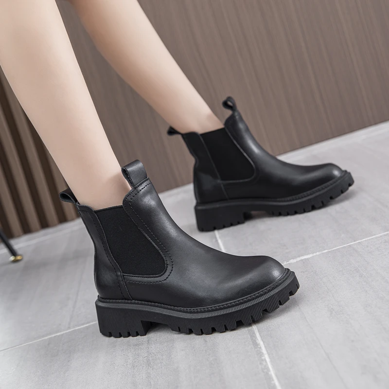 

2022 Autumn Winter Women Genuine Leather Chelsea Boots Fashion Women Boots short platform platform fleece boots
