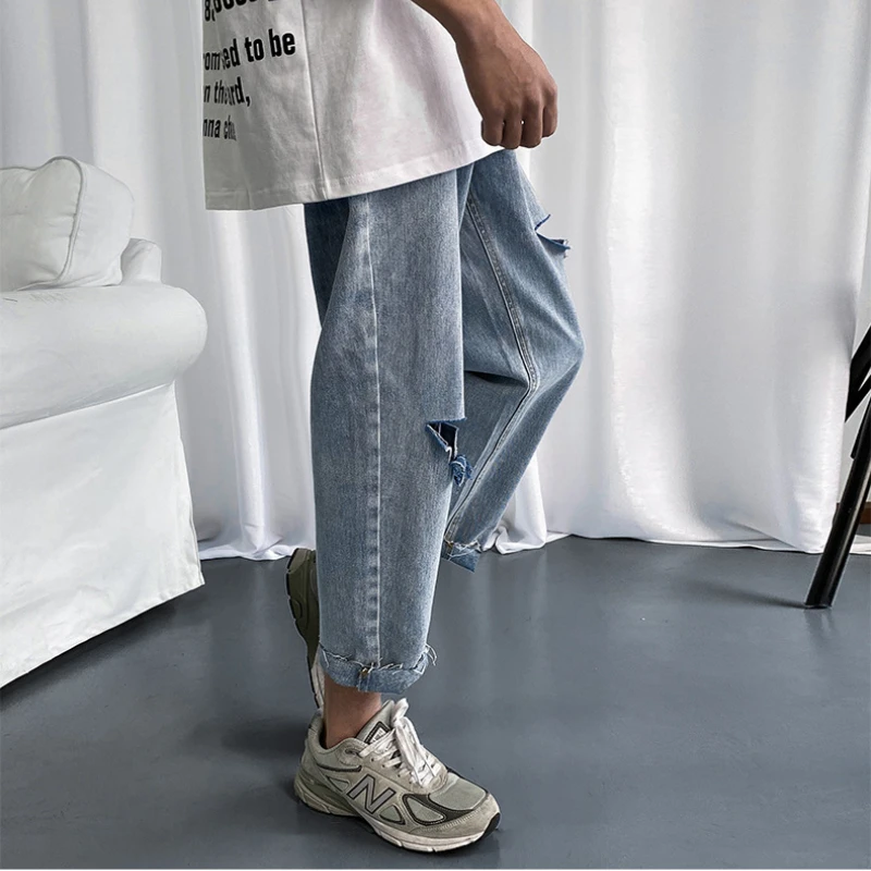 DEEPTOWN Ripped Jeans Loose Streetwear Distressed Denim Pants Men's Fashion Washed Trousers Male Hip Hop Youth Casual Hole