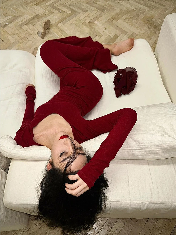 High Cold Yujie Sle Темпераментное красное платье с v-образным вырезом и длинными