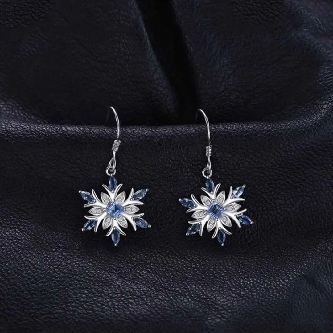 

NEW Fashion Hollow Snowflake Oval Sapphire Crystal Full Diamond Earrings For Women Zircon Christmas Banquet Gift Jewelry