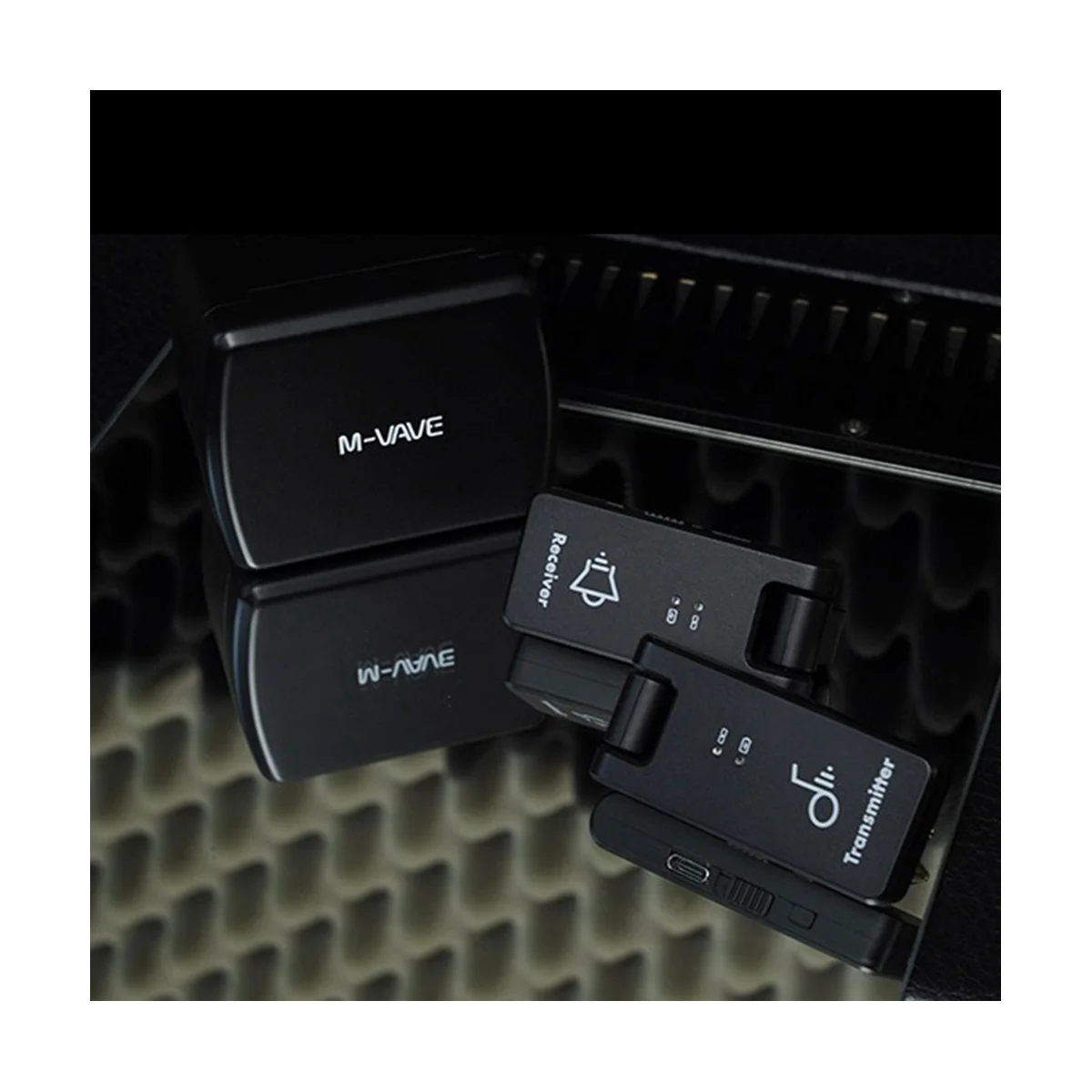

M-VAVE 2.4G Wireless Guitar System Transmitter Receiver 4 Channels Guitar Wireless Rechargeable Box for Guitar Accessories