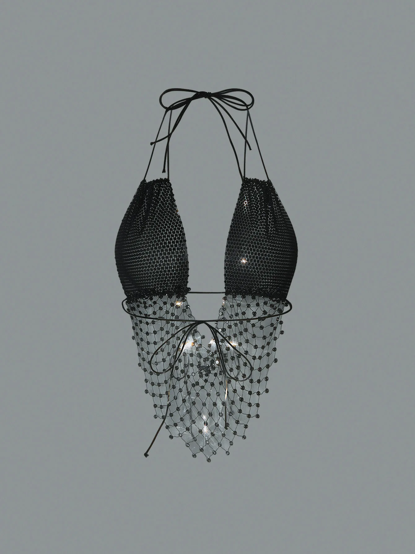 Роскошный блестящий женский топ с открытой спиной и V-образным вырезом