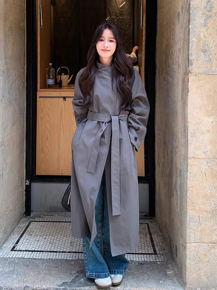 Серый экстра-длинный плащ с воротником-стойкой больших размеров Верхняя одежда