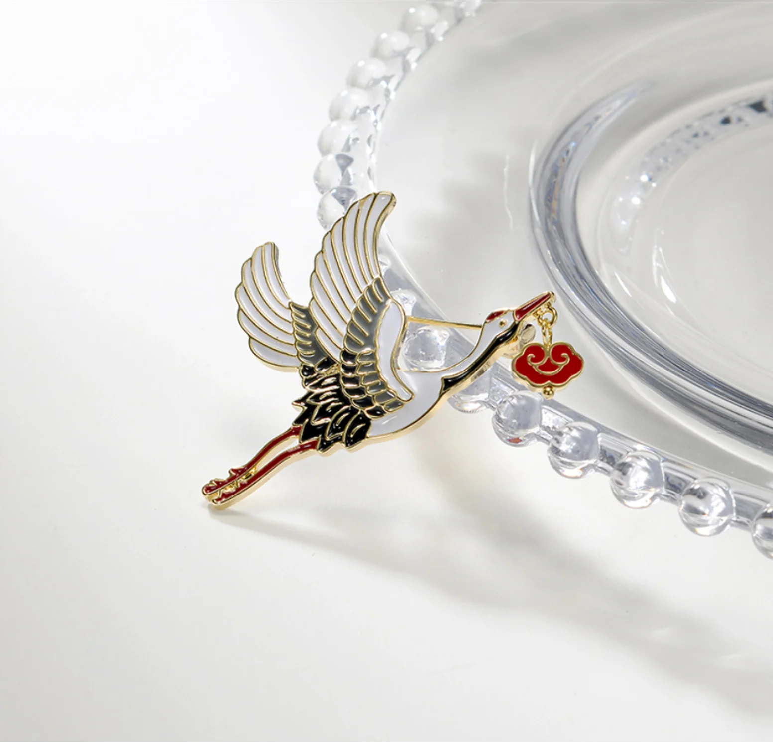 

2022 new Chinese style auspicious crane Brooch Guochao coat copper Lapel pins fashion jewelry for women (5pcs of free shipping)