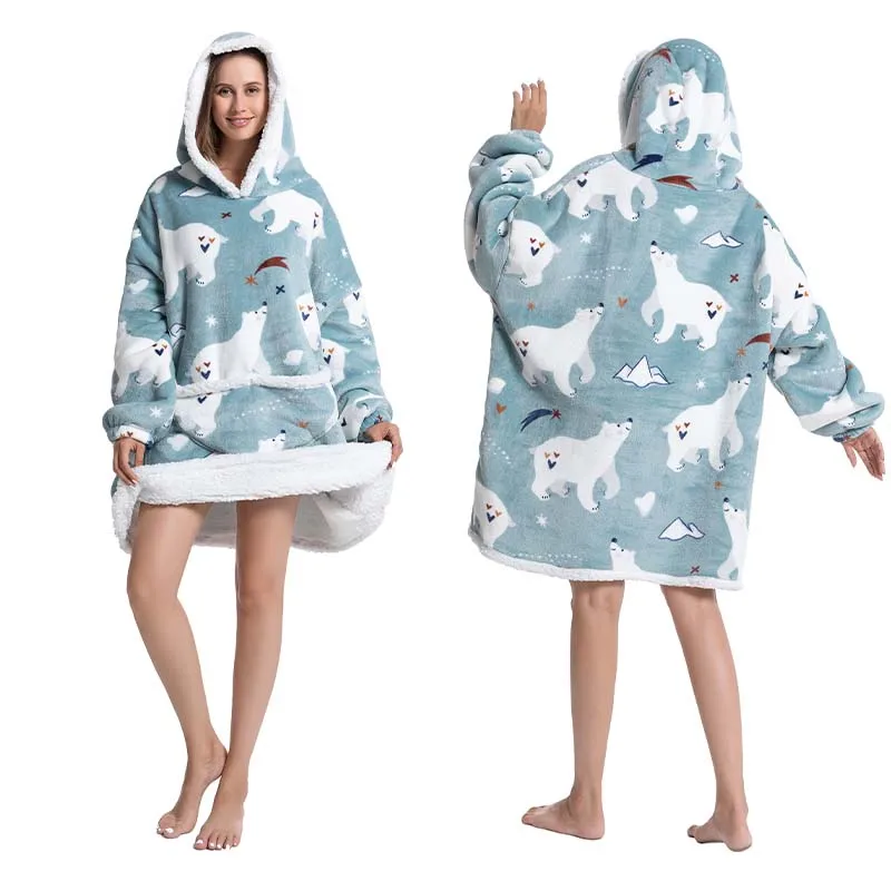 

Флисовый халат-одеяло с капюшоном