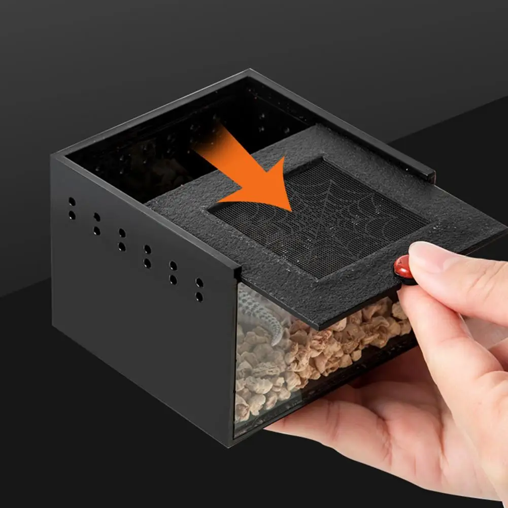 

Lock Box Ventilated Feeding Box with Viewing Space Breathable Hole Ideal Spider Enclosure for Peaceful Feeding for Young