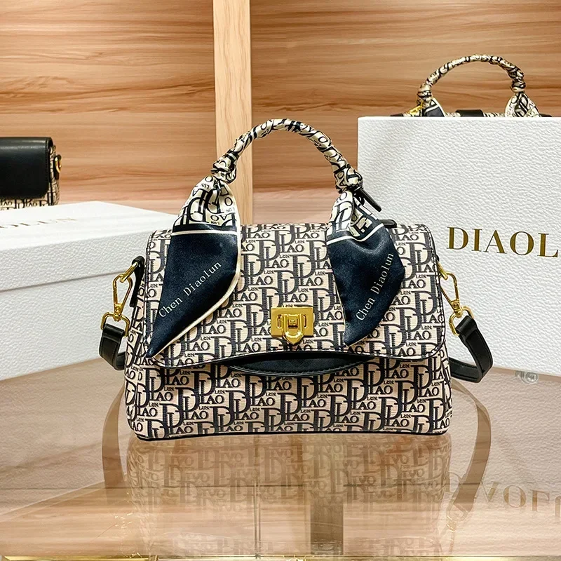 

Famous Designer Luxury Brand Shoulder Messenger Bags Scarf Printing Women Purse And Handbags High Quality Small Square Bags
