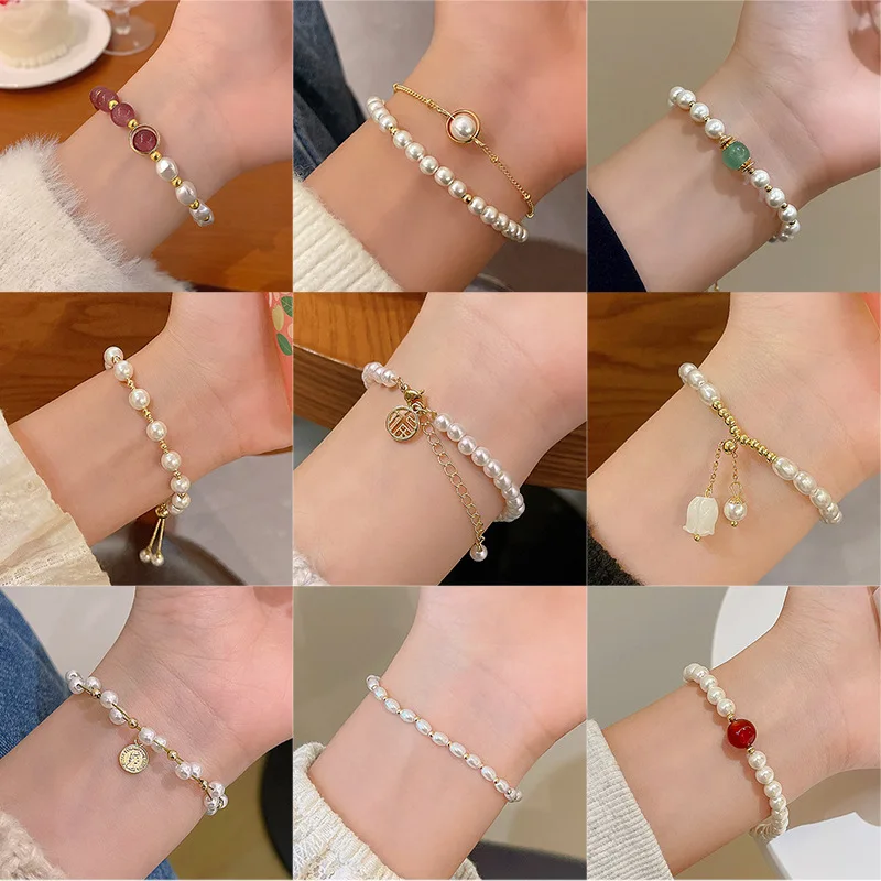 Classy Pearls Bracelet for Women Vintage Trendy Bangles with A Touch of Uniqueness for Couples or Best Friends Love Bracelet