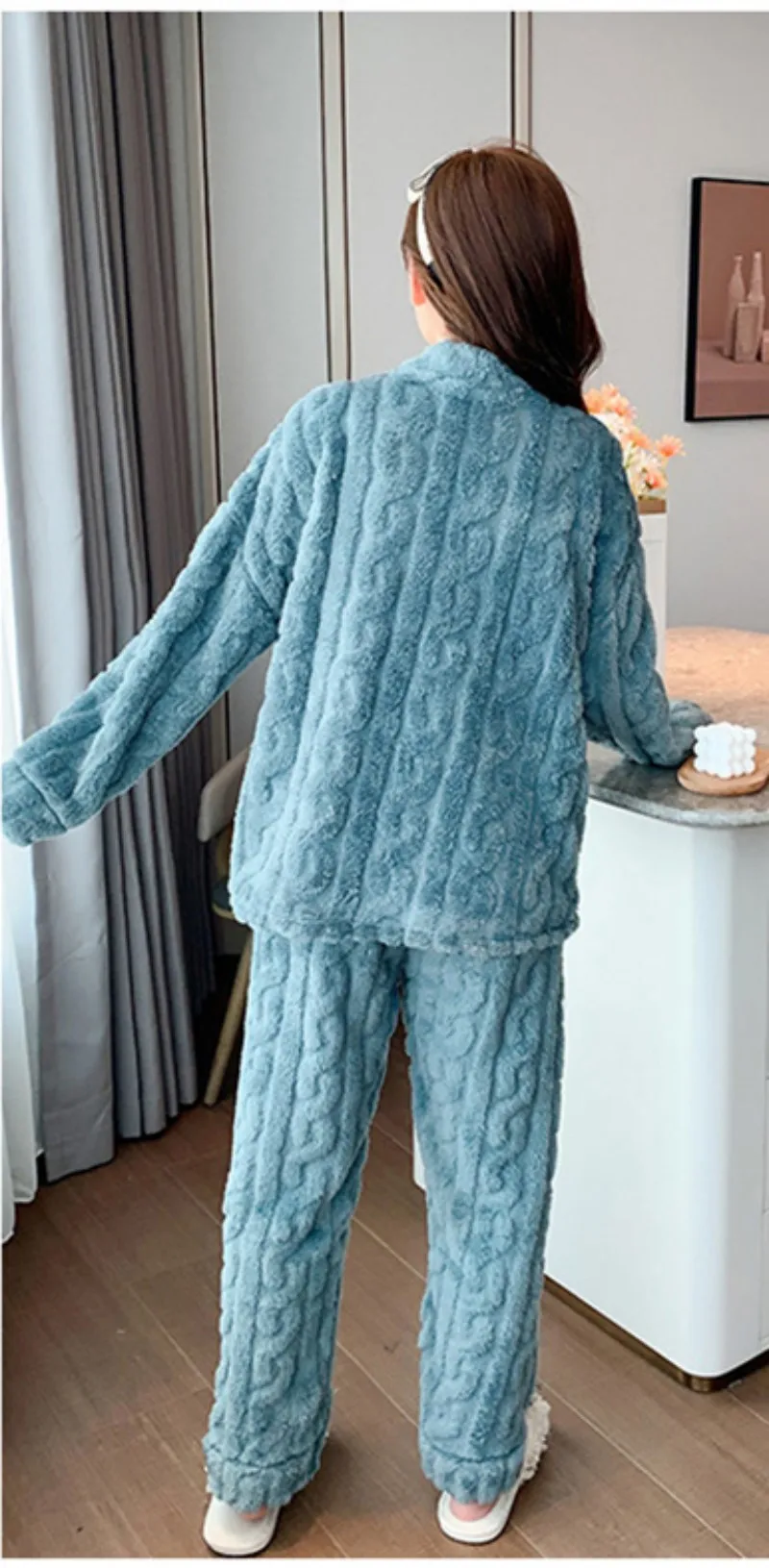 Girl's Winter Warm V-Neck Button Type Two Piece  Home Suit With Pockets Polyester Comfortable Slim Fit Sleepwear