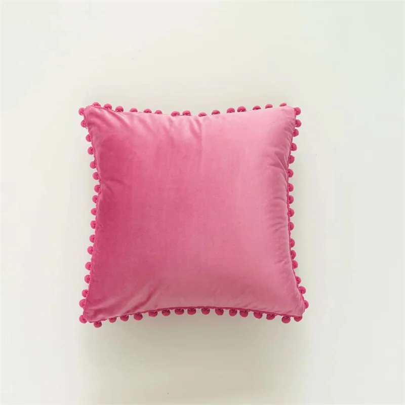 

Наволочки из бархата с бахромой 45x45 см