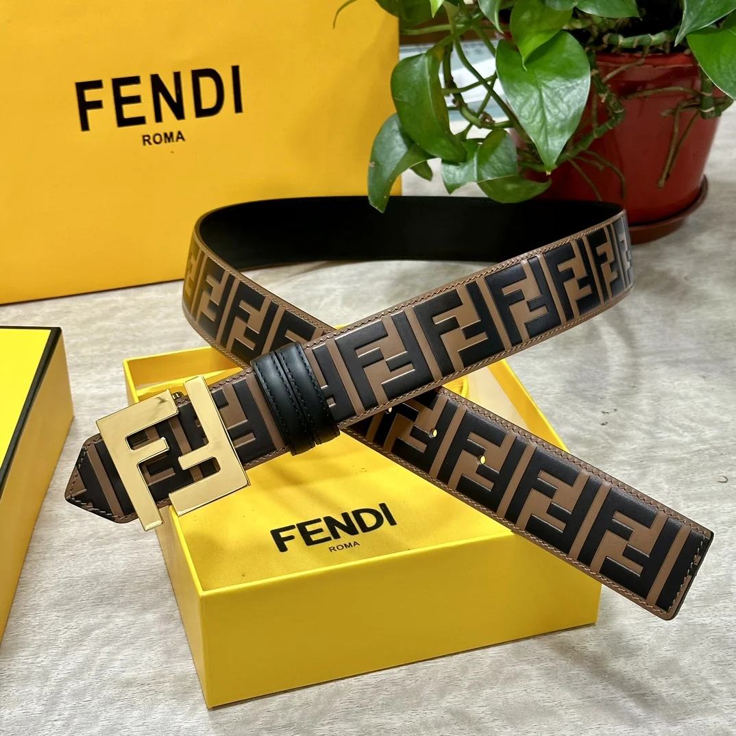 FENDI (ФЕНДИ)Женский классический и универсальный ремень.