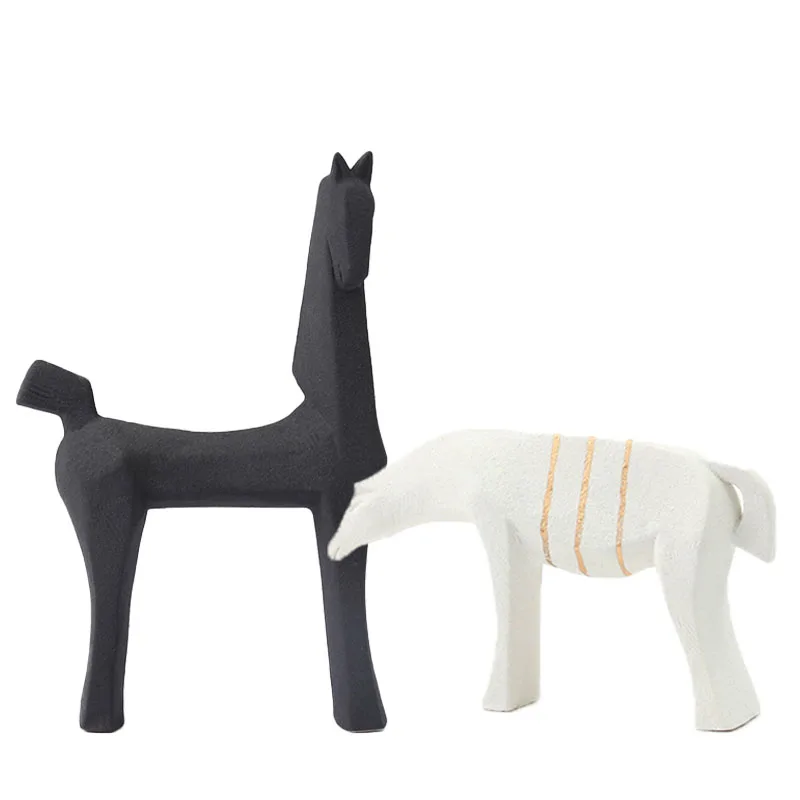 

Nordic Contracted Pottery Horse Artware Animal Sculpture Home Decoration Accessories Modern Ceramic Statue Room Decor Ornament