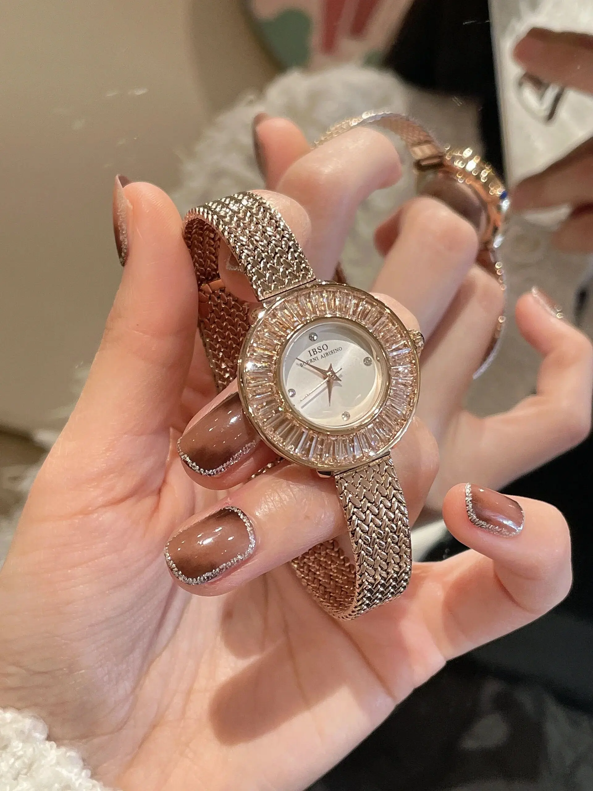 Rose Gold Steel Band High Quality Quartz Women's Watch Elegant Fashion Casual Watch Designer Dial Light Luxury Gift Watch