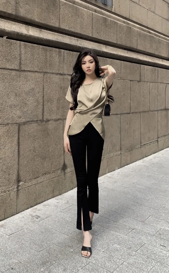 

2023 Spring/Summer Fashion New Women's Clothing Irregular Lace up Top with Bell-Bottom Pants Suit 0814