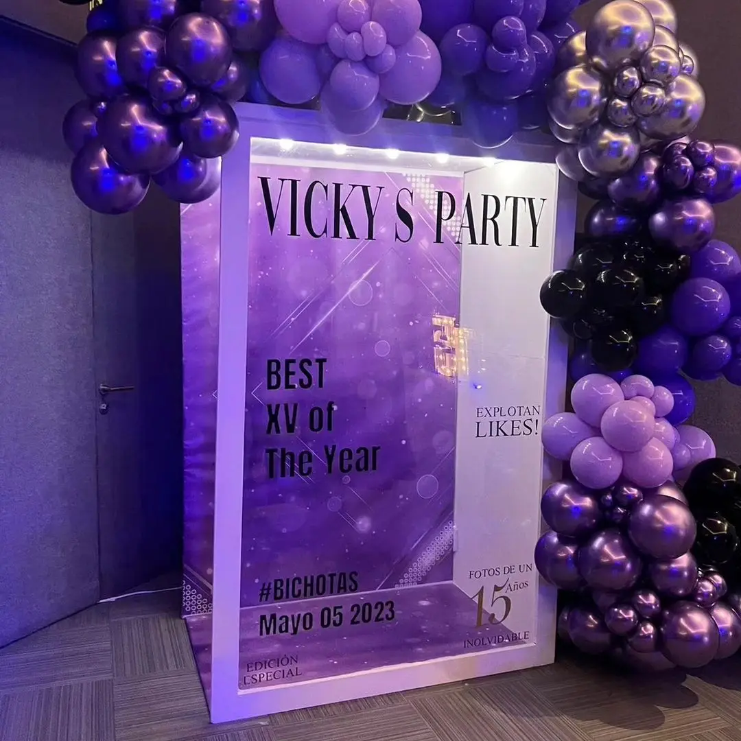 Фотобокс из ПВХ для оформления свадебной фотобудки