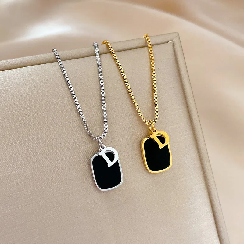 

New Kpop Letter D Geometric Necklace for Women Couple Fashion Simple Pendant Choker Clavicle Chain Party Wedding Jewelry Gift