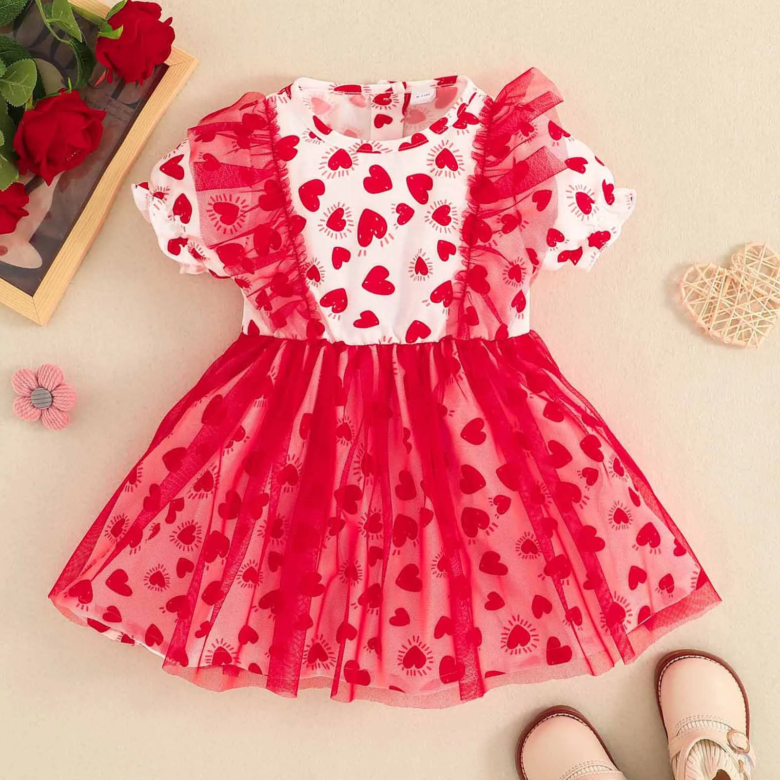 

Фатиновые платья принцессы для маленьких девочек, весенне-летние вечерние чные Платья с коротким рукавом и сердечками для Дня Святого Вале...