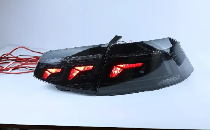 Задние фонари задний фонарь Passat B8 Европейский для Magotan дымчатый цвет