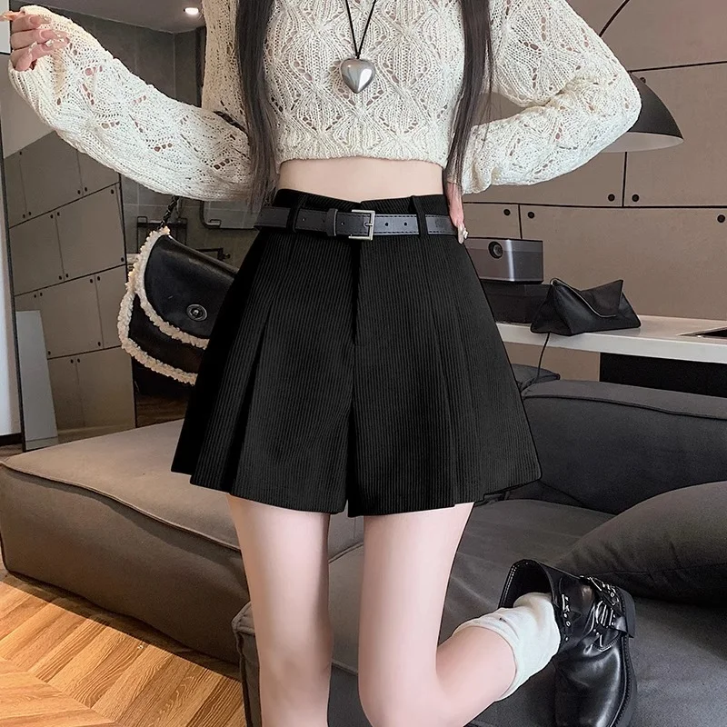 Вельветовые бархатные женские шорты на осень и зиму Облегающие расклешенные