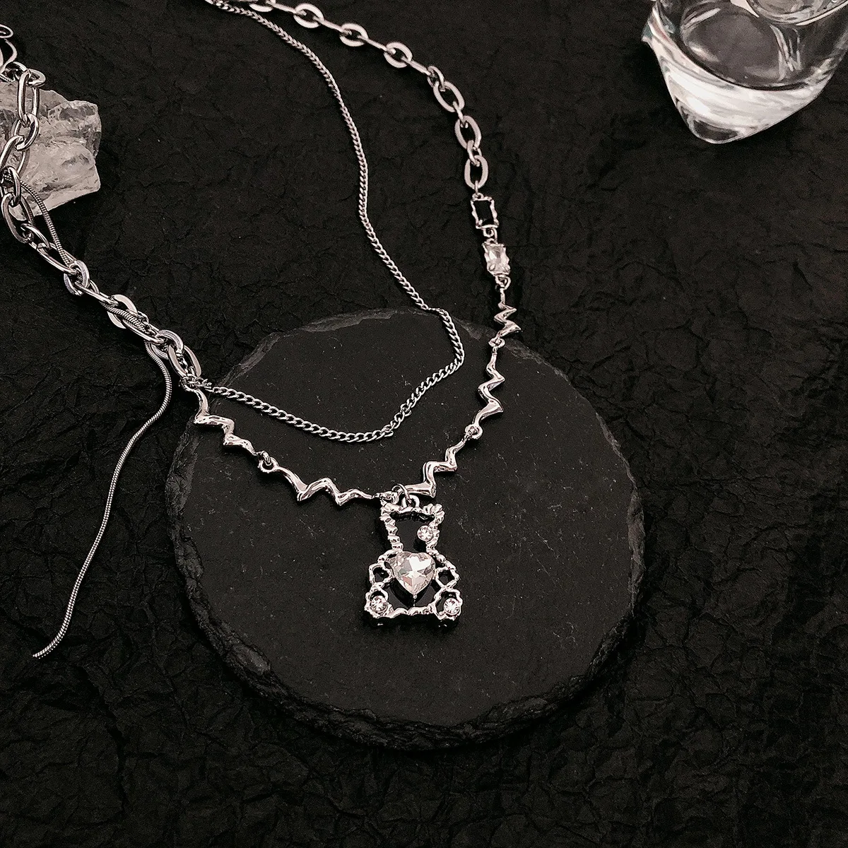 Новый кулон с подвесками из страз с медведями и кисточкой на шею для женщин, юных леди с изысканным вкусом и темпераментом, премиум украшение цепочка-одарок.