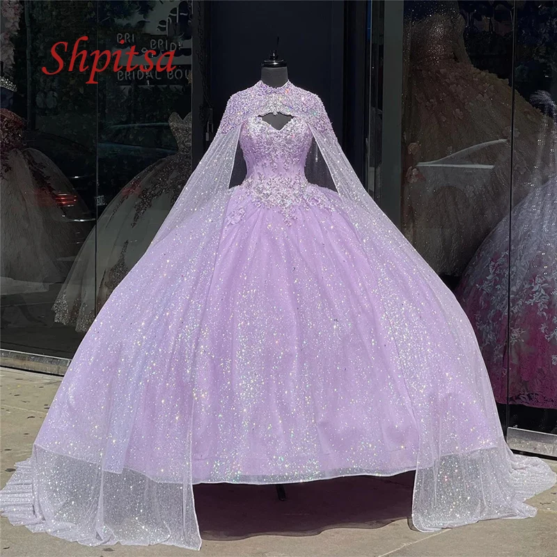 

Elegant Lilac Lace Quinceanera Dresses with Cape Ball Gown Masquerade Princess Prom Sixteen Sweet 16 Dress For 15 Years Old