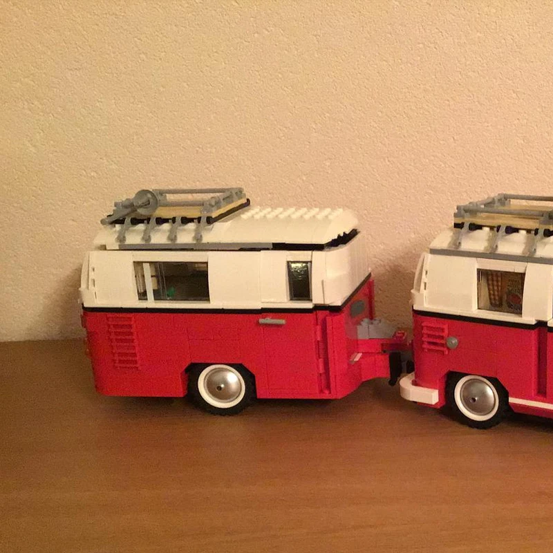 Конструктор MOC-кемпинговый прицеп для автобуса 10220 T1 899 деталей