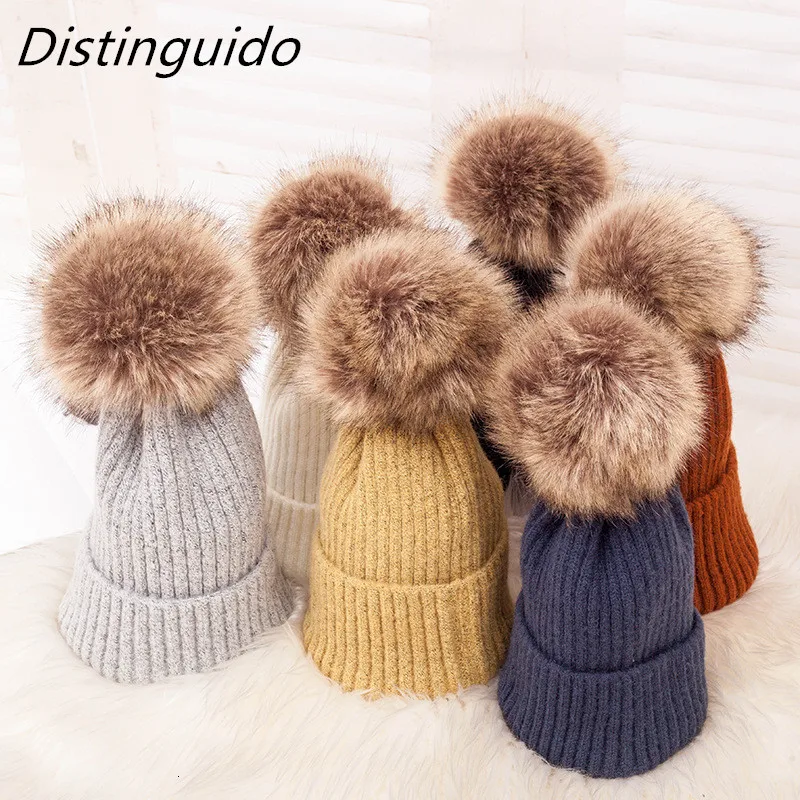 

Winter Warm Women Hat Cute Big Pompom Ladies Girl Fur Ball Knitted Hat Cap Outdoor Casual Ski Snow Caps Beanies HT059