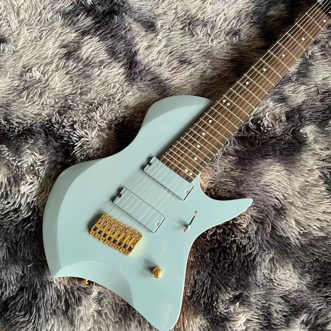 

NEW ARRIVAL Blue color Electric Guitar 8 stings guitar Rosewood fingerboard Jazz gitaar
