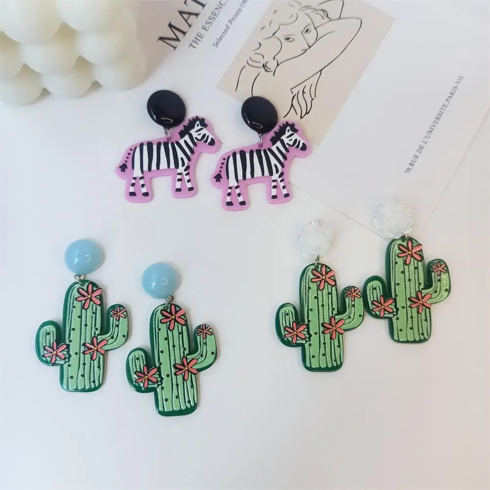 

2022 Fashion Funny Cartoon Animal Pony Cactus Acrylic Earrings for Women Cute Design Sense Colorful Green Holiday Free Shipping