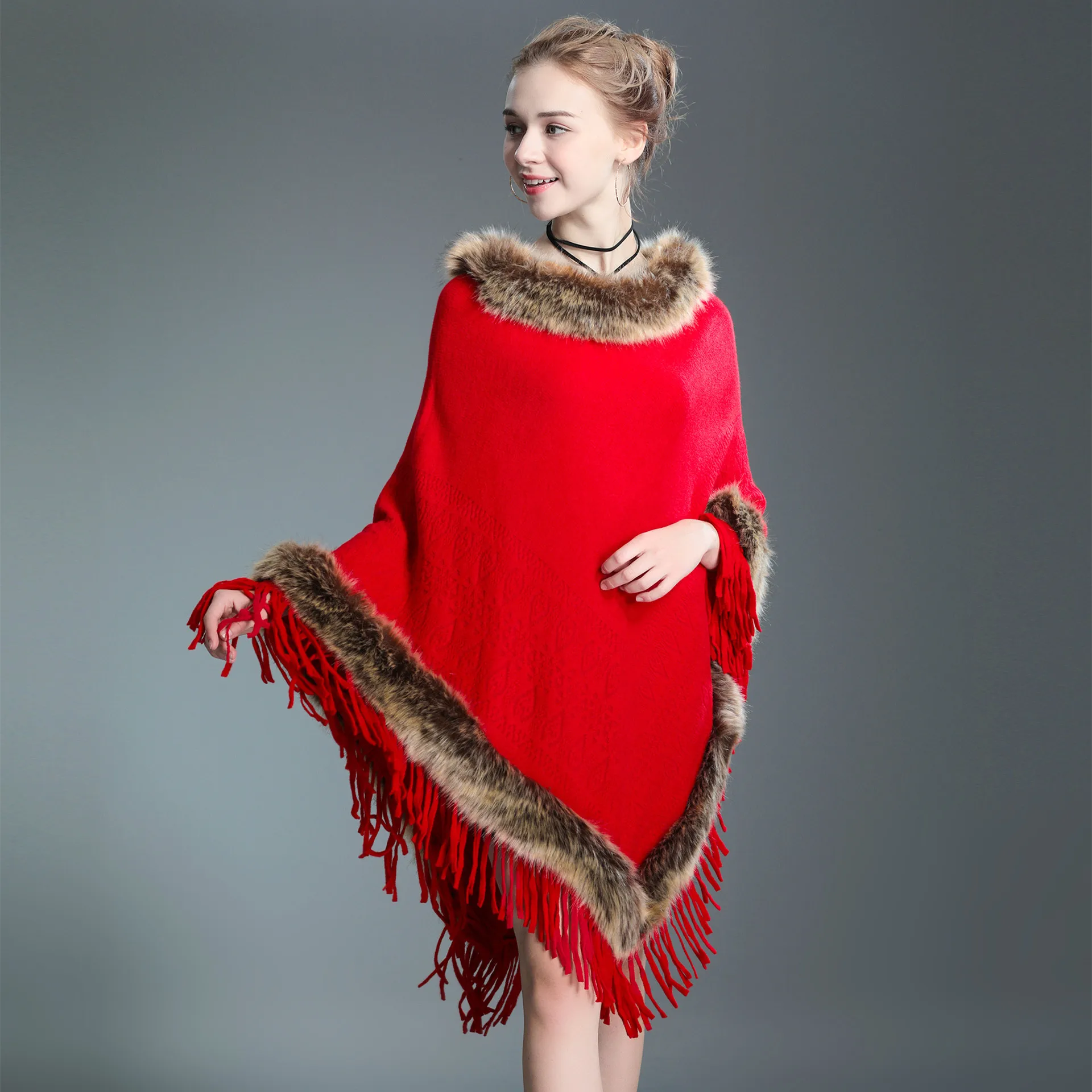 

Autumn Winter New Imitation Raccoon Fur Collar Cape Tassel Knitted Pullover Fur Cloak Female Ponchos Capes Red Cloaks