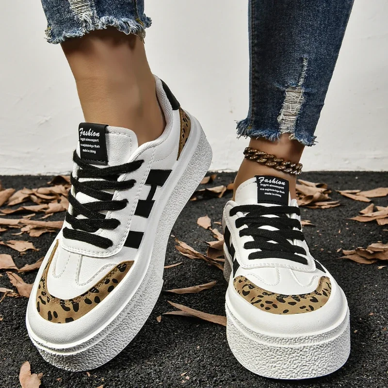 Женские парусиновые туфли классические с круглым носком на вулканизированной