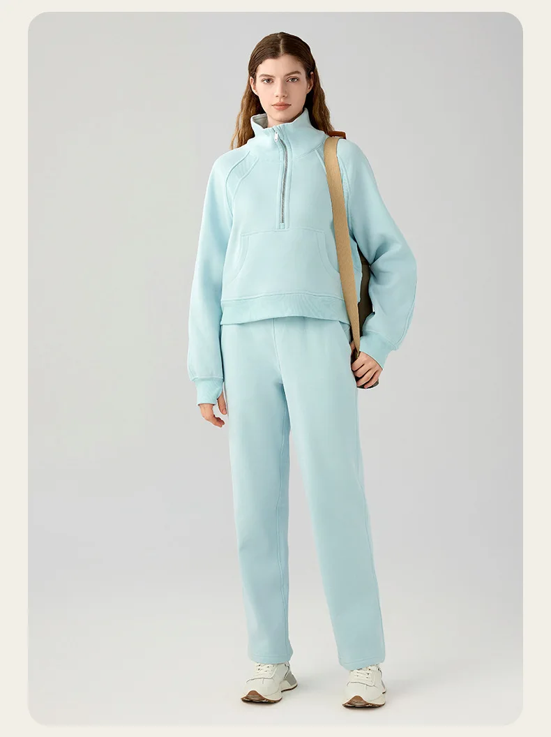 Рисунок 3 - Женские толстовки