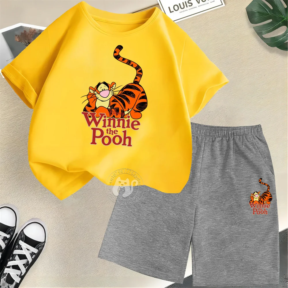 Комплект из футболки с коротким рукавом и шортов 100% хлопка