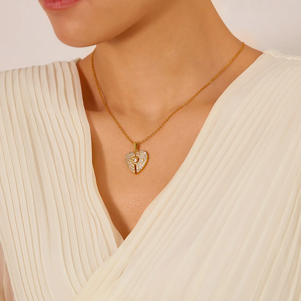 Ожерелье-медальон с текстом и фотографией в форме сердца кубическим цирконием