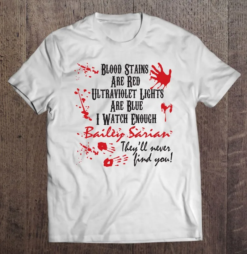 

Футболка женская оверсайз с принтом манги и пятен крови