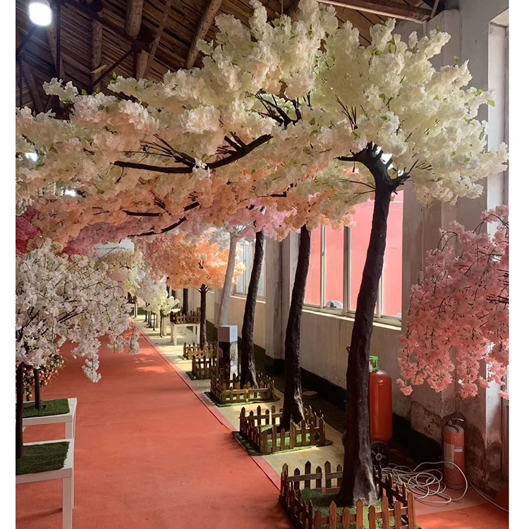 

Wholesale Restaurant Outdoor Wedding Party Sakura Plant Tree Large Artificial Fiberglass Fake Cherry Blossom Tree For Decor