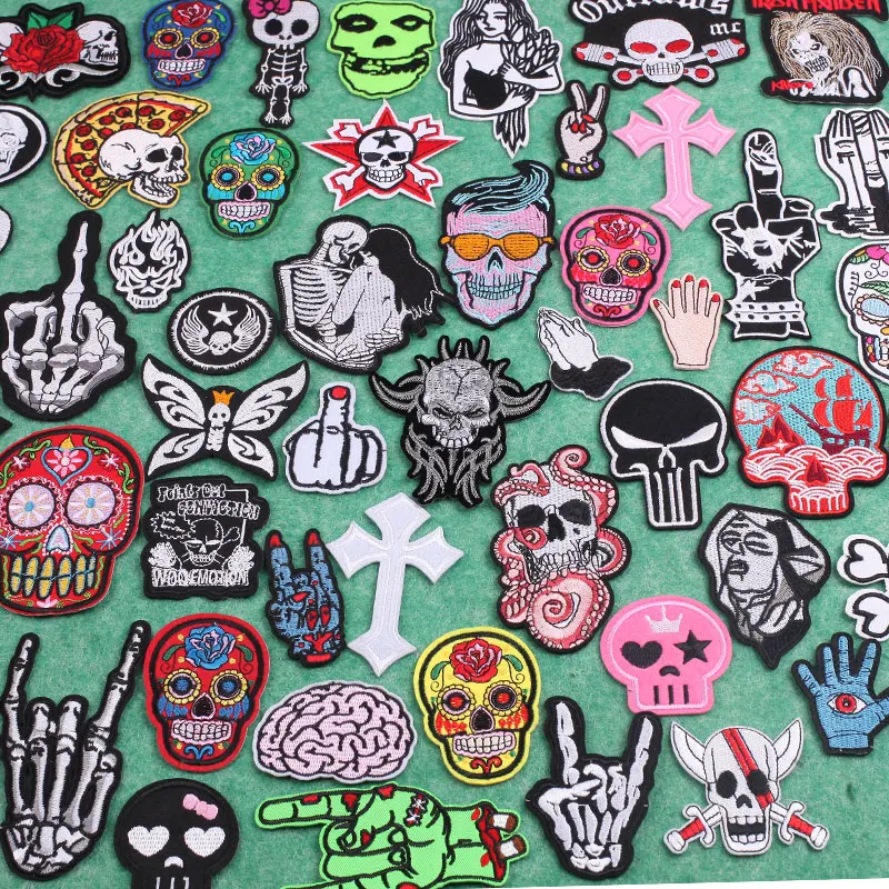 

Punk Patches for Clothing Thermoadhesive Patches Christmas Iron on Transfer Skull Embroidered Applications for Sewing Badges