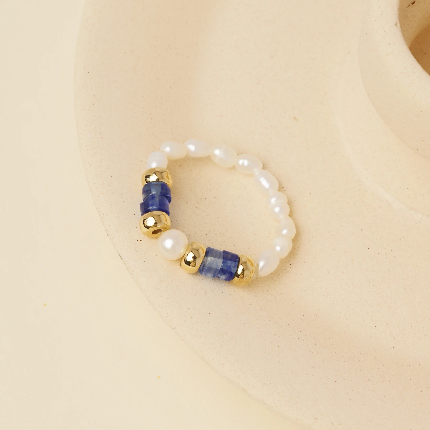 

Baroque Freshwater Pearl Natural Stone Stacking Rings Beauty Beads Gold Color Cylindrical Crystal Multicolor Ring Dating Jewelry