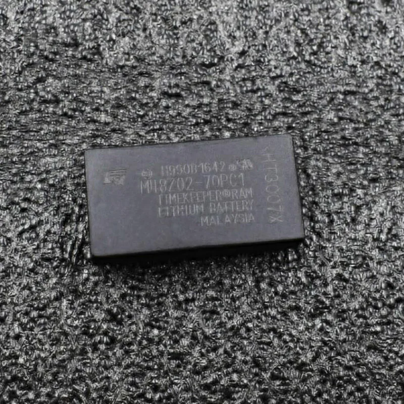 Инкапсуляция Φ M48Z02: DIP 5 в 16 кбит (2кБ x 8) ZEROPOWER SRAM, 1 шт.