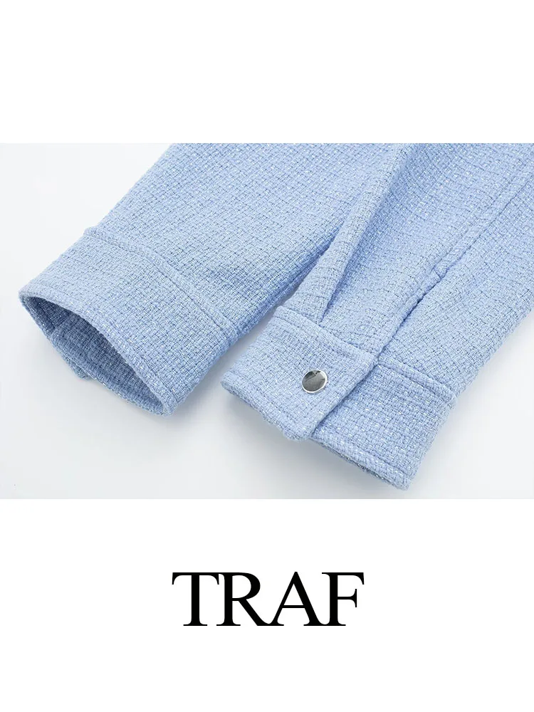 Куртка женская с отложным воротником на молнии карманами