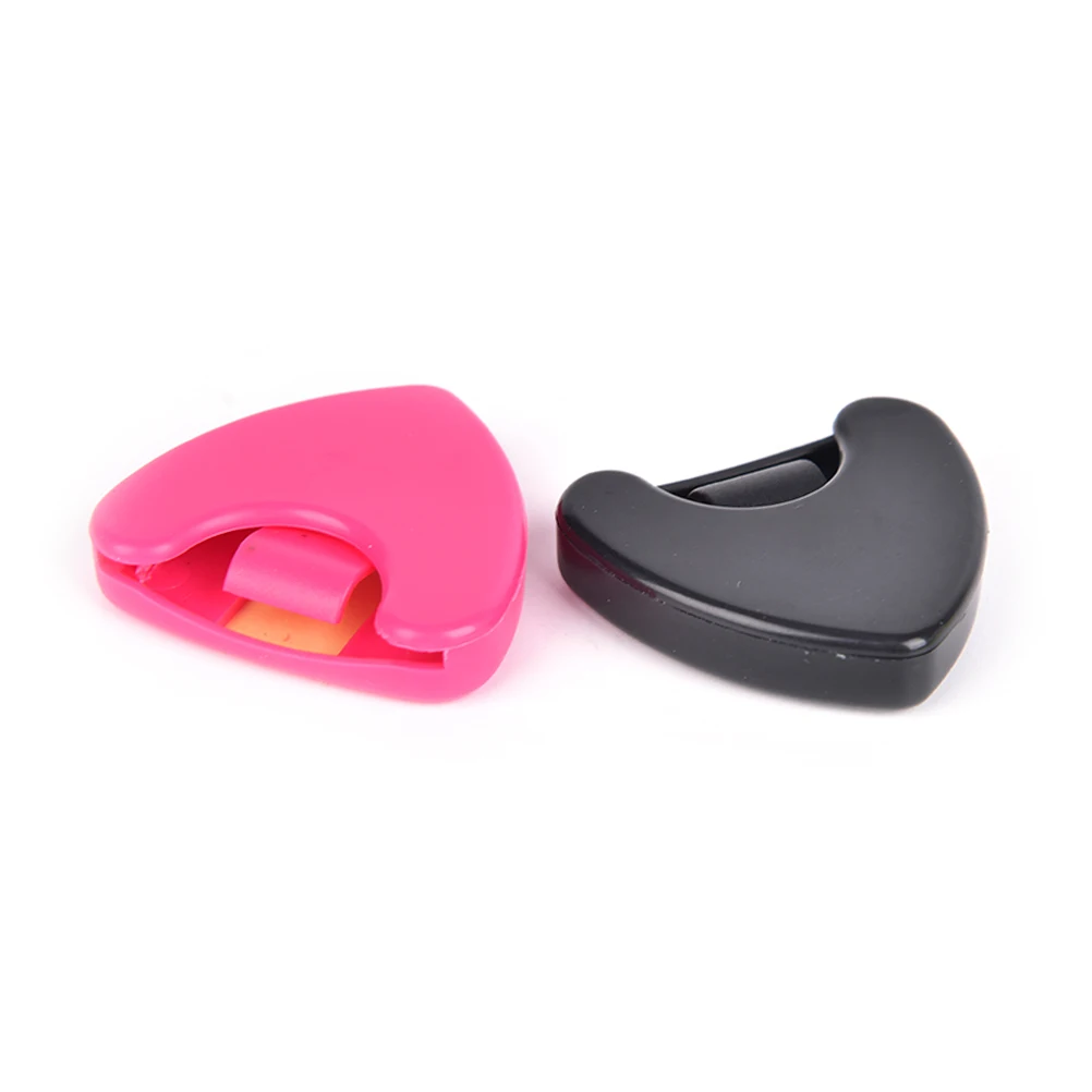 

1Pc Random Color Guitar Pick Case Plastic Case Guitar Picks Holder New Triangle Shaped For Guitar Bass Player