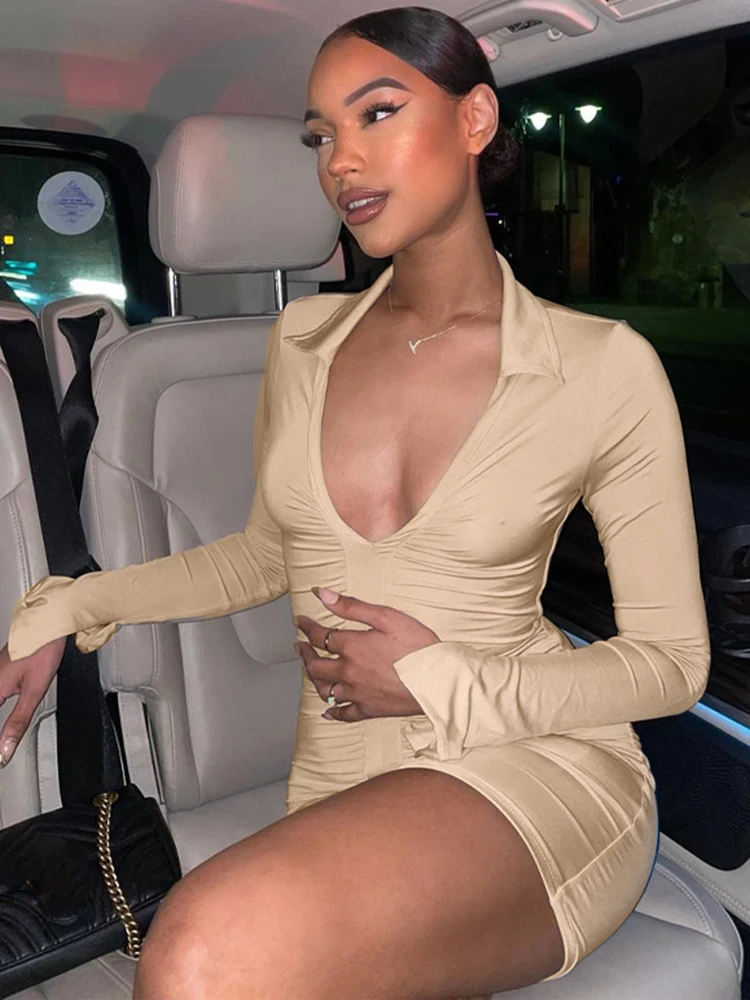 

Женское Короткое платье-карандаш с V-образным вырезом и длинным рукавом