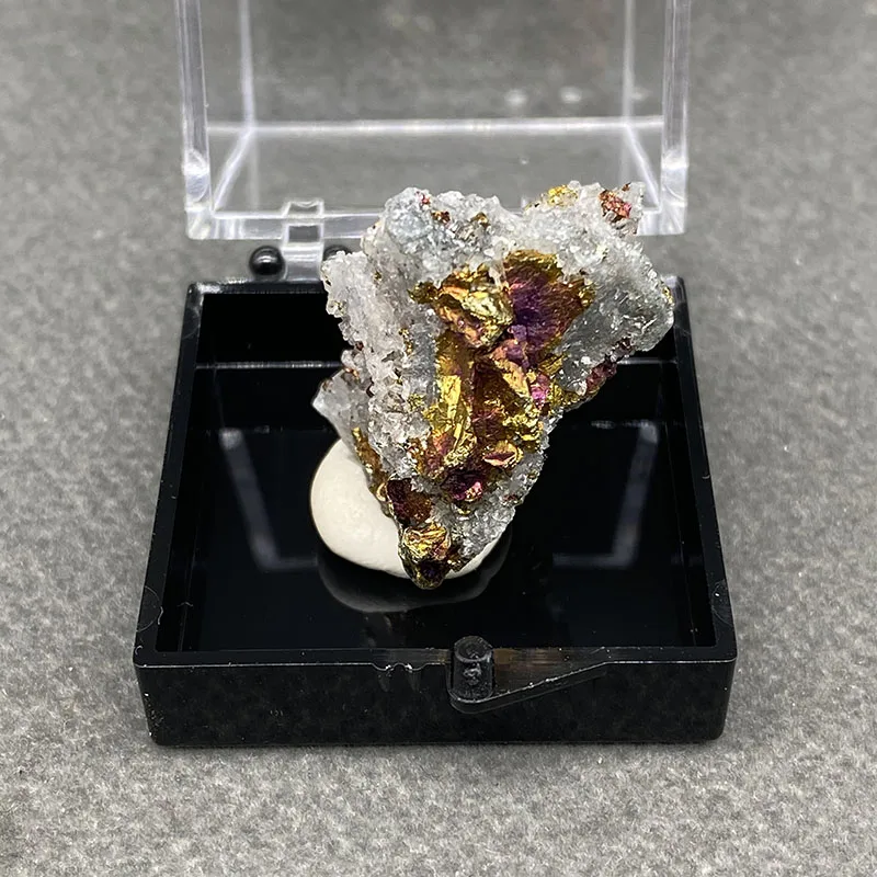 

Фиолетовый природный борит подвеска WETFGTNM