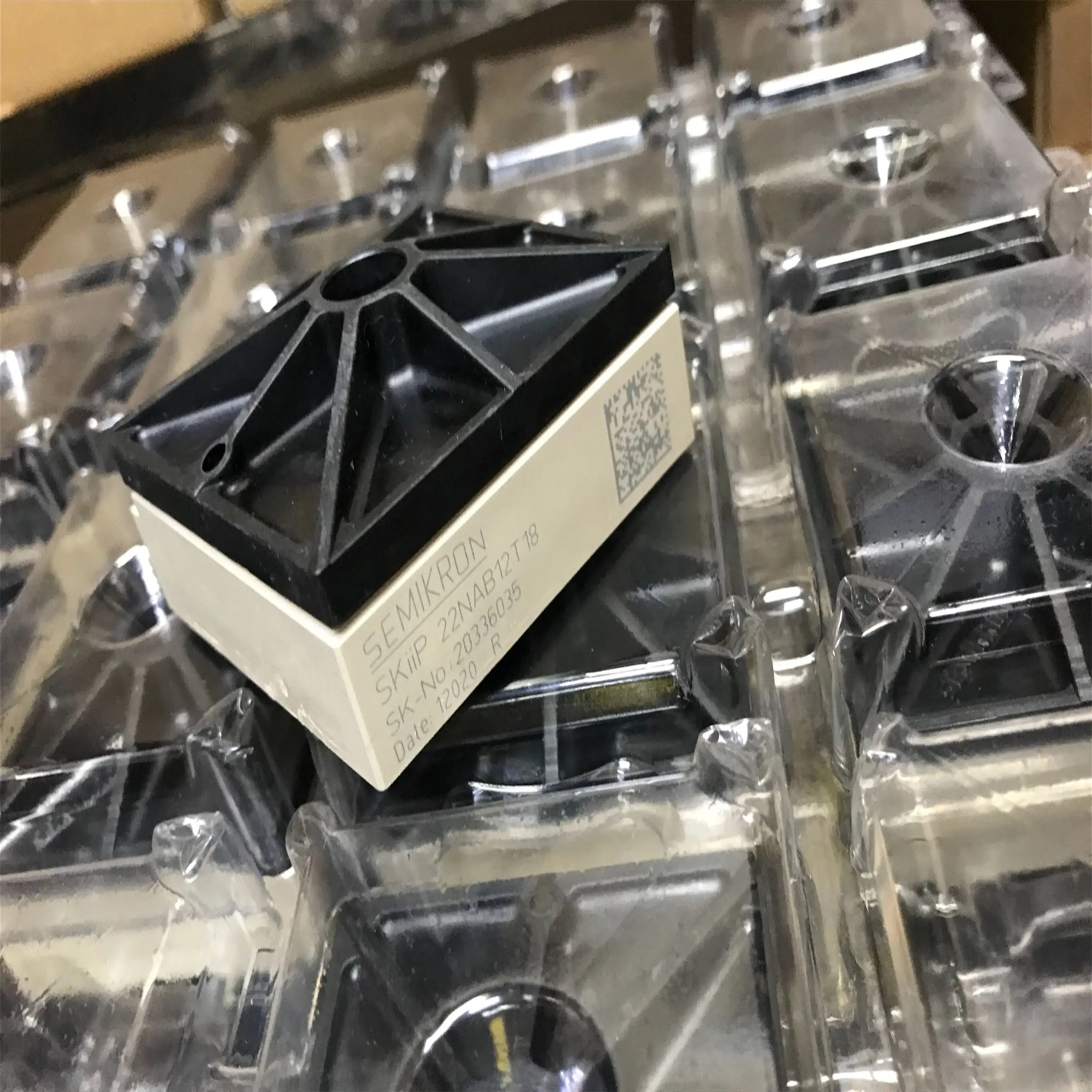 

SKIIP20NAB12T17 SKIIP22NAB12T18 SKIIP22NAB12T45